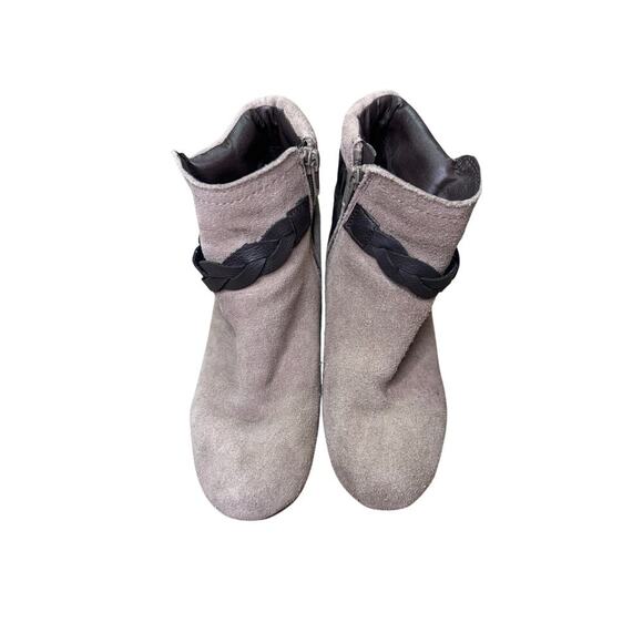 White Mountain Isabella Women's Suede Wedge Zip Up Ankle Boot Size 6.5 Tan/Gray - Picture 2 of 7